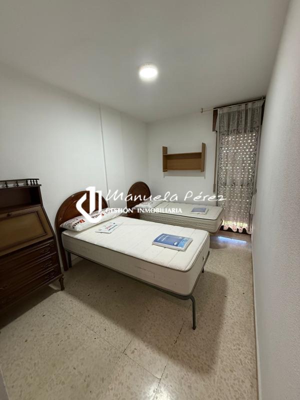 Alquiler de apartamento en Avenida de Alemania. Cáceres 12