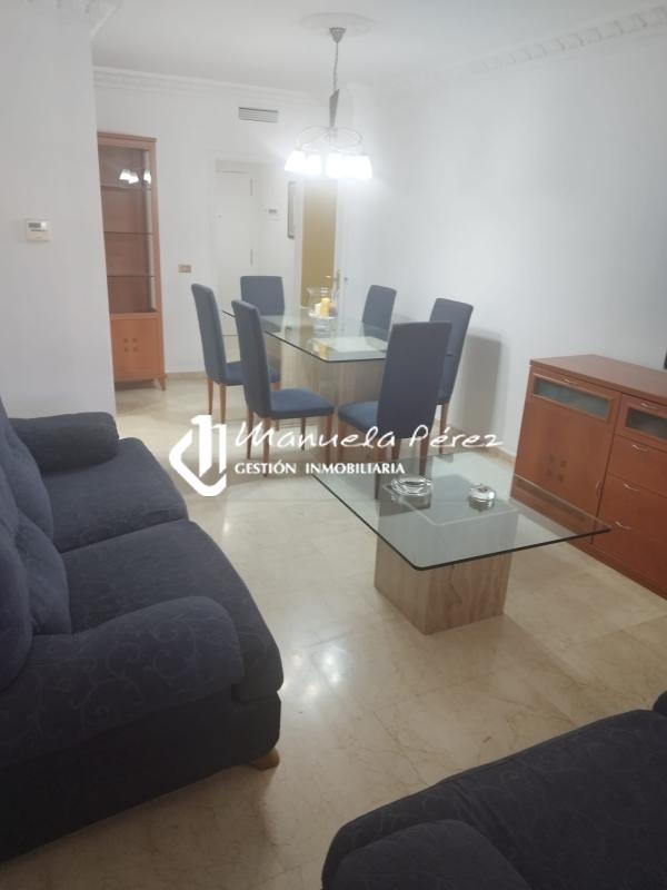 Alquiler de Apartamento en Avenida de la Montaña, (Zona Centro). Cáceres