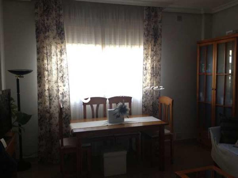 Alquiler de Apartamento en calle Comandante Joaquin González, Cáceres 5