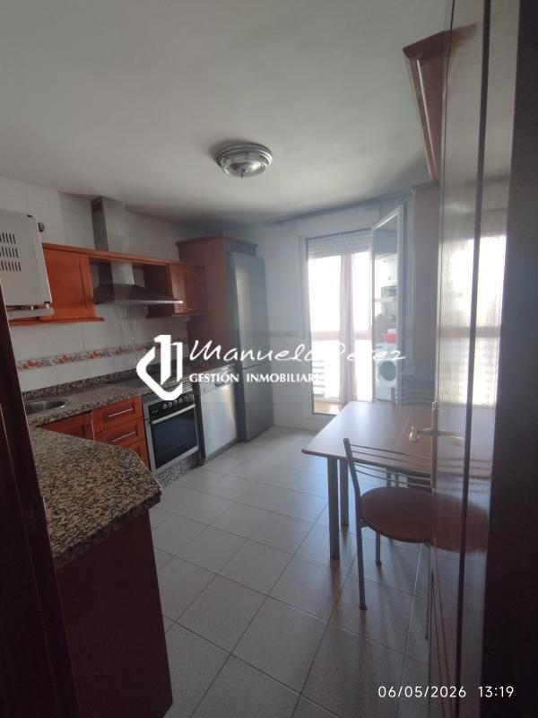 Alquiler de apartamento en Calle Luxemburgo, Cáceres. 4