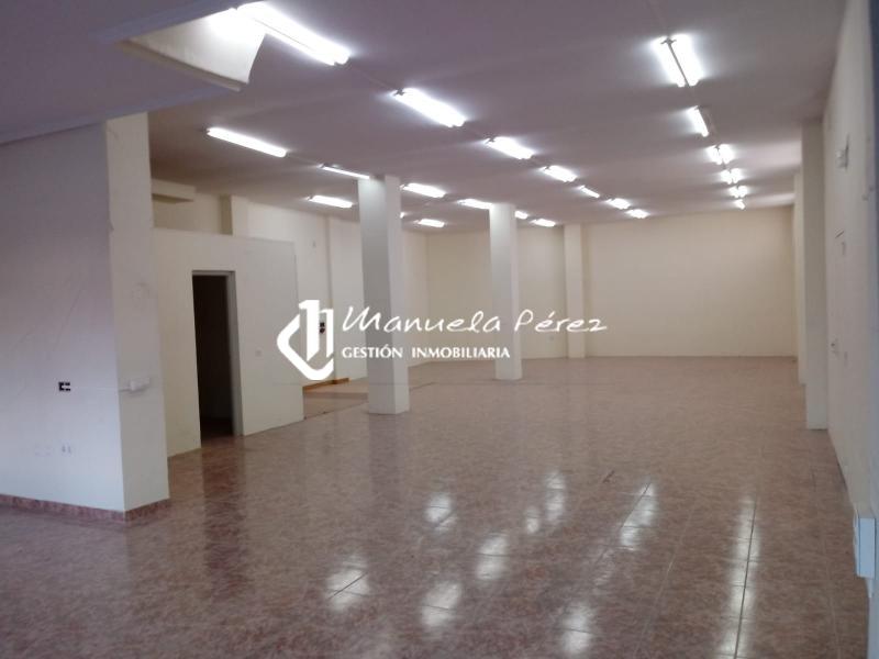 Alquiler de Local Comercial en Ronda Muñoz Torrero, Malpartida de Cáceres 2