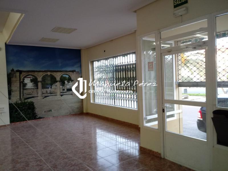 Alquiler de Local Comercial en Ronda Muñoz Torrero, Malpartida de Cáceres 4