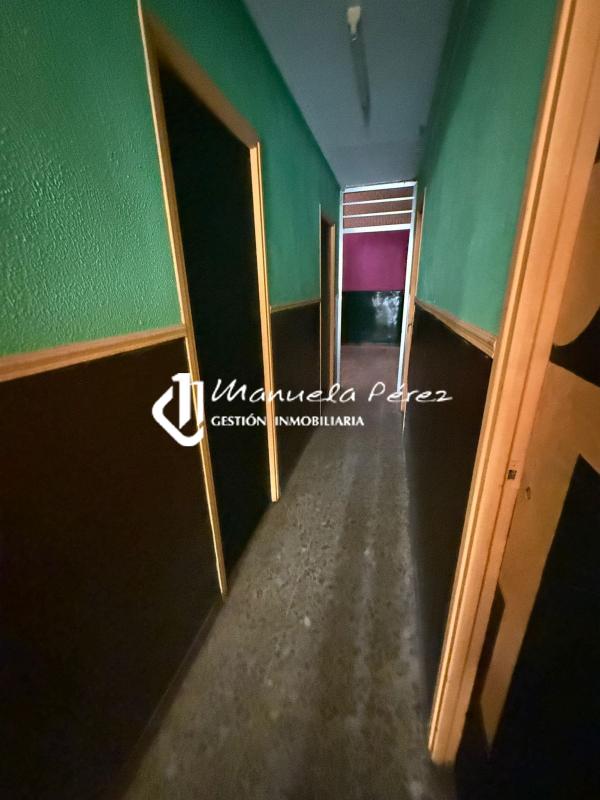 Alquiler de local en Calle Alfonso IX (centro). Cáceres 2