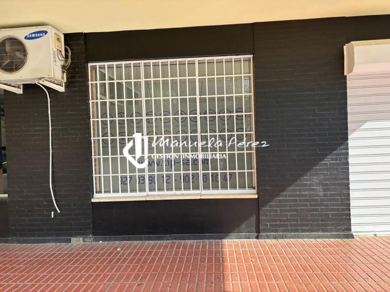 Alquiler de local en Calle Dionisio Acedo. Cáceres 6