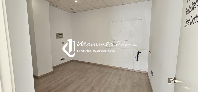 Alquiler de local en Calle Londres. Cáceres 5