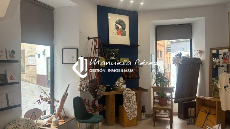 Alquiler de local en Calle Roso de Luna, Cáceres 2