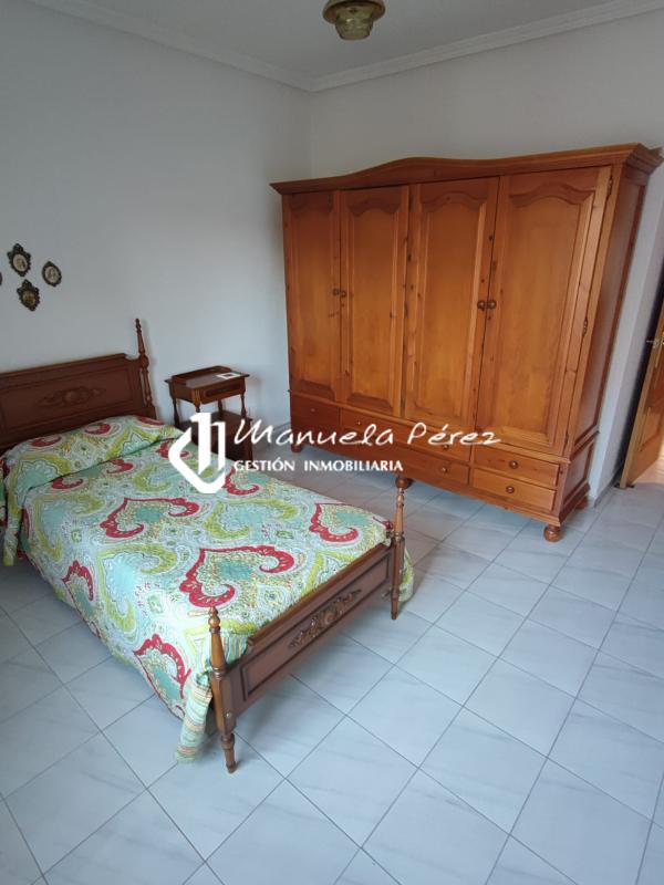 Alquiler de piso 2 habitaciones libres. Calle Argentina. Cáceres 18
