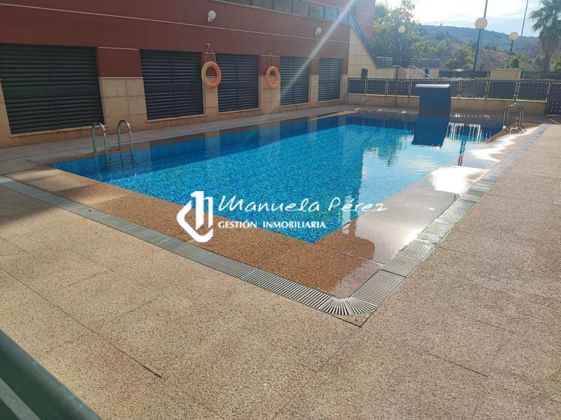 Alquiler de Piso en Calle Las Avutardas, Zona Montesol Cáceres 2