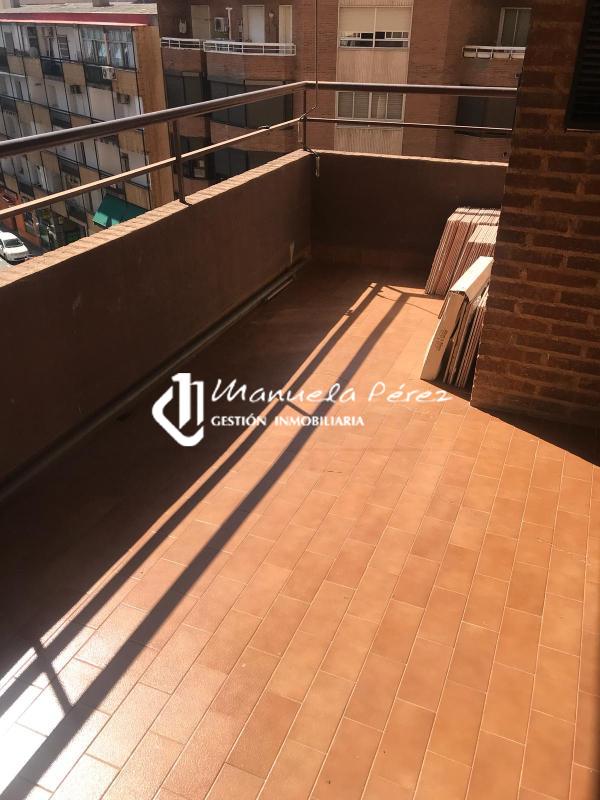 Alquiler de piso en Doctor Marañón. Cáceres 22