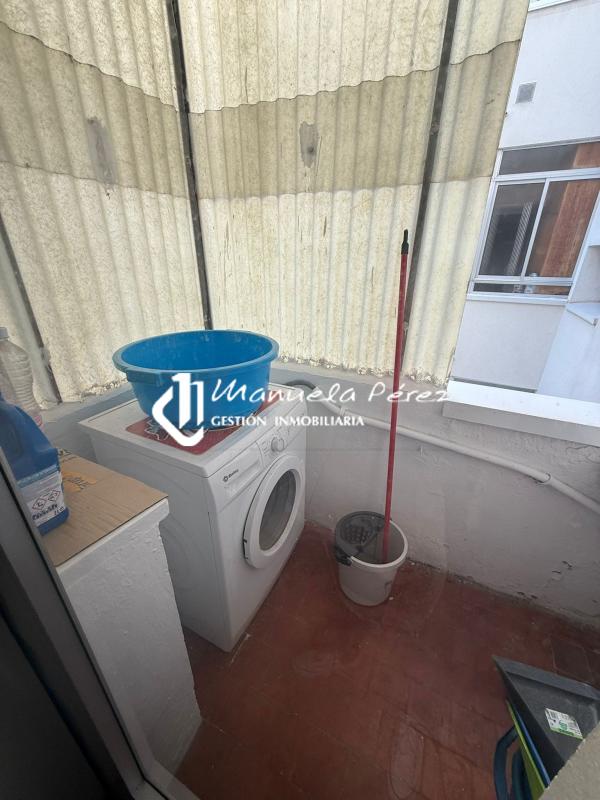 Alquiler de piso para estudiantes/trabajadores en  Calle Floriano Cumbreño. Cáceres 9