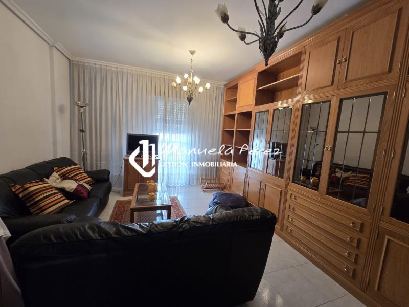 Alquiler de vivienda en  Calle Roso de Luna,  Cáceres 11