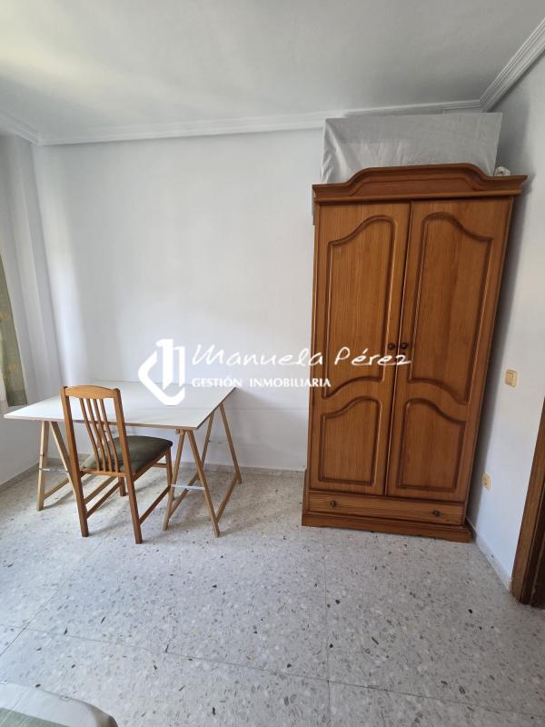Alquiler piso de estudiantes en Calle Miguel Serrano (Cáceres) 16
