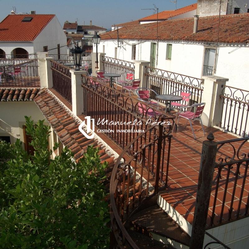 Hotel en venta en calle Grabiel y Galán, en Malpartida de Cáceres 2