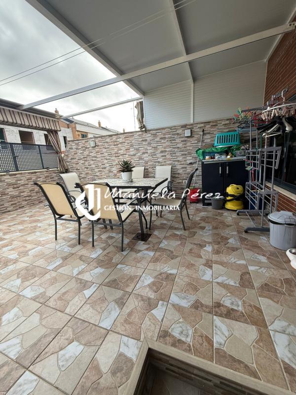 Venta de Adosado en Casa Plata. Cáceres 16