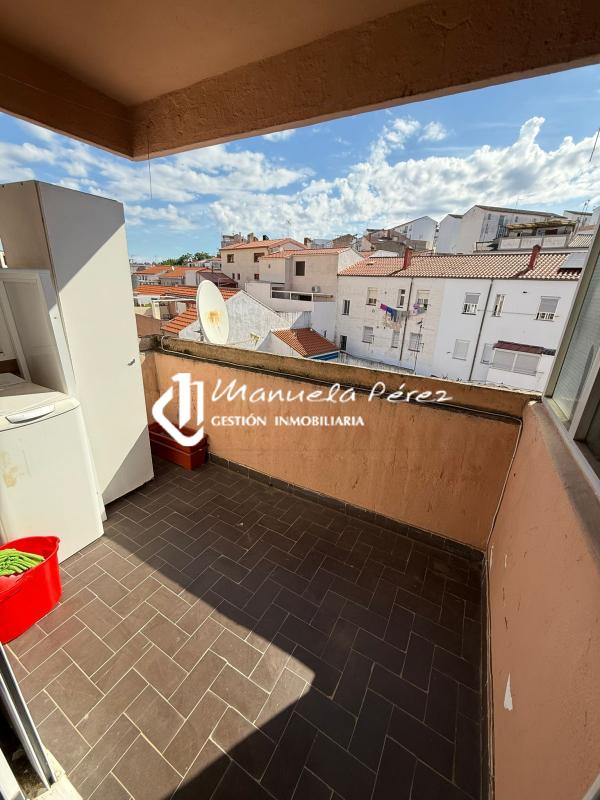Venta de apartamento en Avenida de Hernán Cortés. Cáceres 7