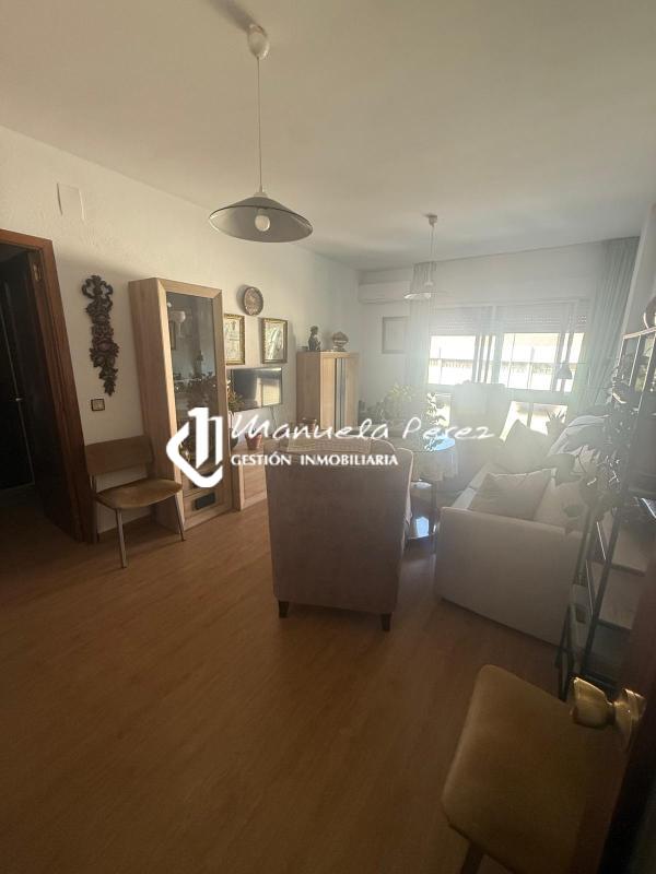 Venta de apartamento en Calle Jesús Asunción. Cáceres 11