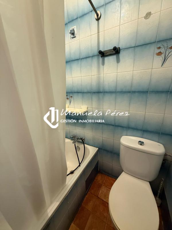 Venta de apartamento en Calle Miralrío. Cáceres 8