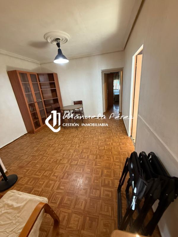 Venta de apartamento en Calle Miralrío. Cáceres 2