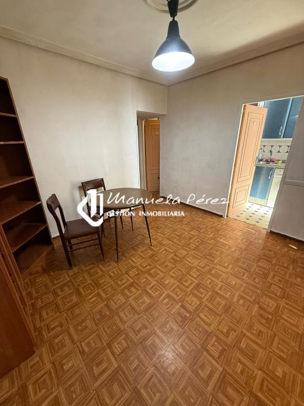 Venta de apartamento en Calle Miralrío. Cáceres 4