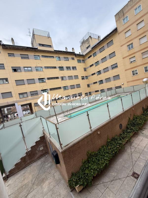 Venta de apartamento en Calle Periodista Dionisio Acedo. Cáceres 16