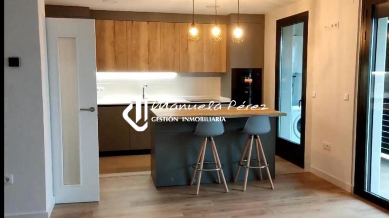 Venta de apartamento en Calle Puente de la Mocha. Casa Plata. Cáceres