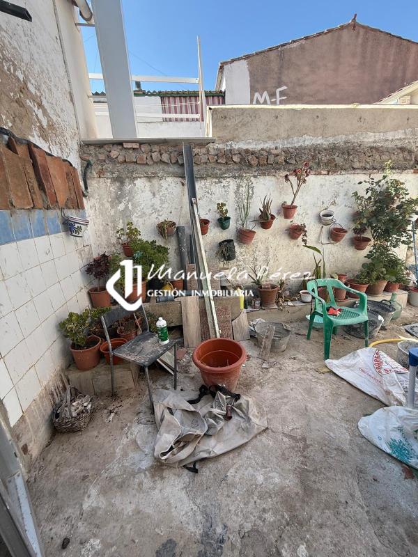 Venta de Casa en Calle Juan Carlos I. Arroyo de la Luz 15