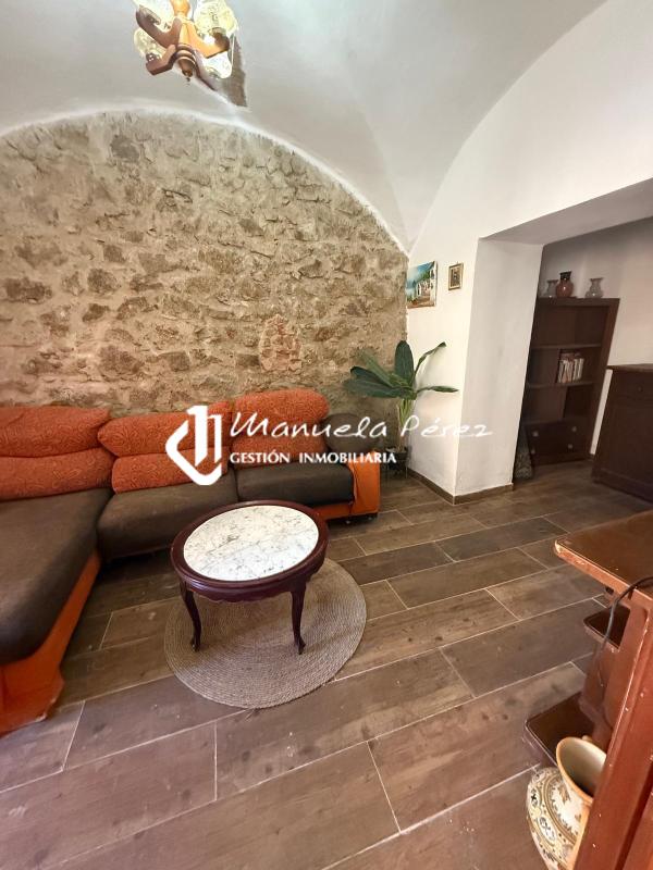 Venta de Casa en Calle Juan Carlos I. Arroyo de la Luz 6