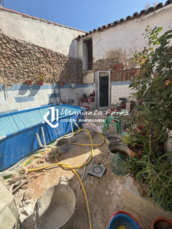 Venta de Casa en Calle Juan Carlos I. Arroyo de la Luz 14