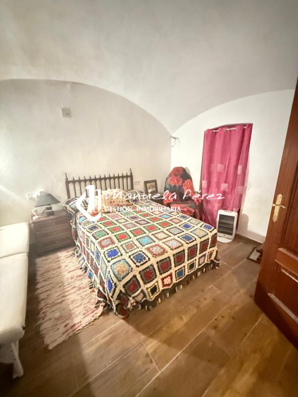 Venta de Casa en Calle Juan Carlos I. Arroyo de la Luz 9