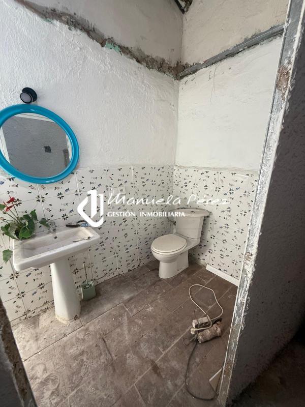 Venta de Casa en Calle Juan Carlos I. Arroyo de la Luz 22