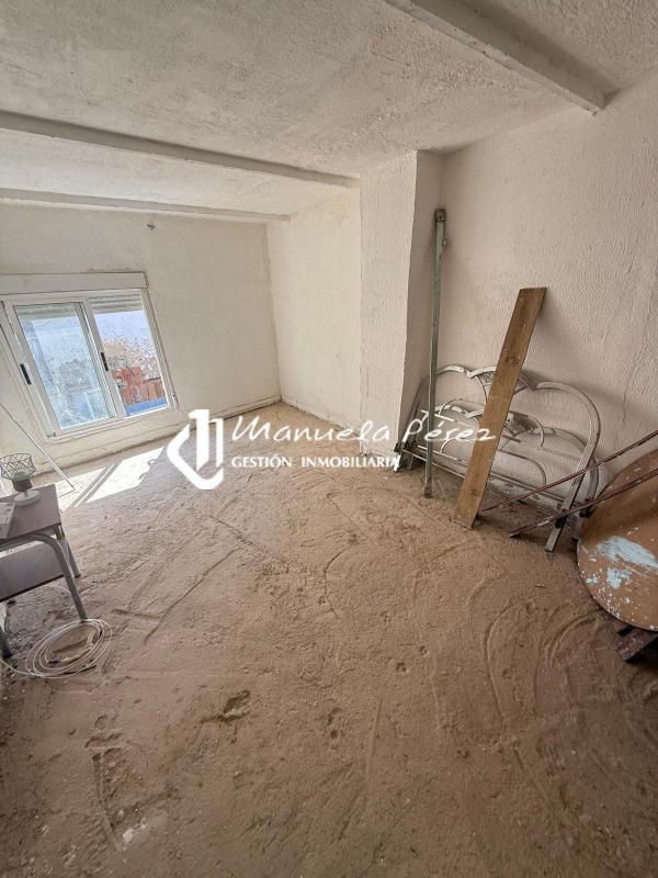 Venta de Casa en Calle Juan Carlos I. Arroyo de la Luz 27