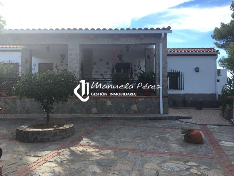 Venta de Chalet con Parcela en Casar de Caceres (Viñas de la Mata)  Cáceres 2
