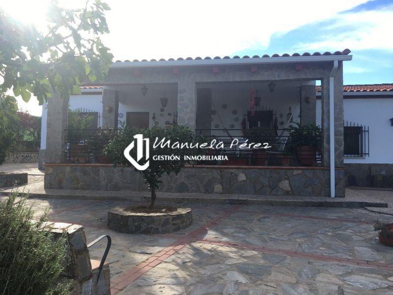 Venta de Chalet con Parcela en Casar de Caceres (Viñas de la Mata)  Cáceres 3
