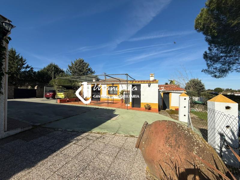 Venta de chalet en Viñas de la Mata. Casar de Cáceres. Cáceres 12