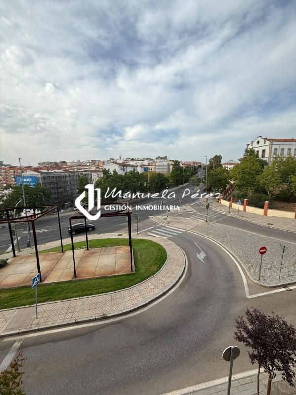 Venta de estudio en Calle Teresa de Calcuta . Albero - Residencial Santa Isabel. Cáceres