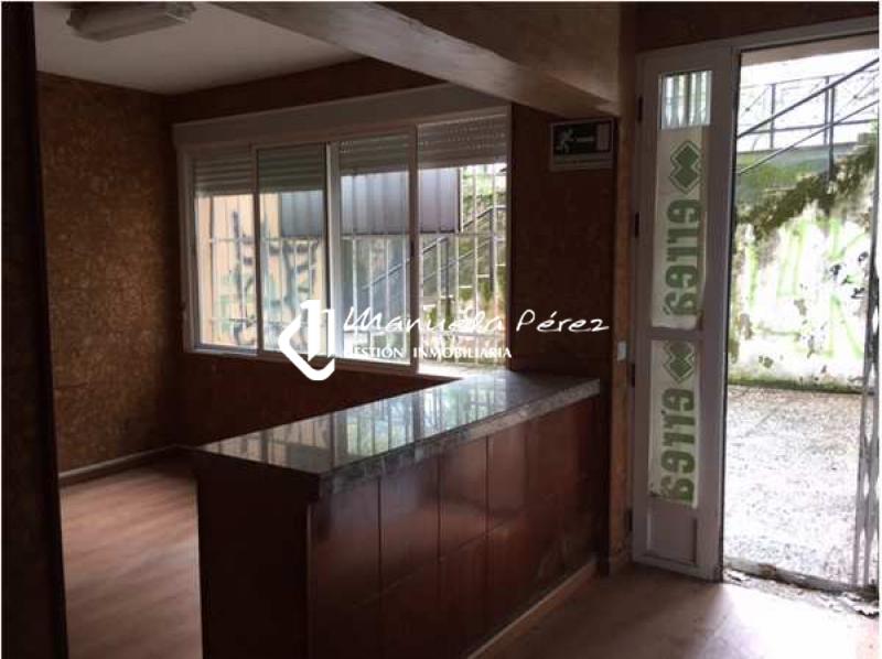 Venta de Local Comercial en la Madrila, Calle Santa Teresa de Jesús, Cáceres 2