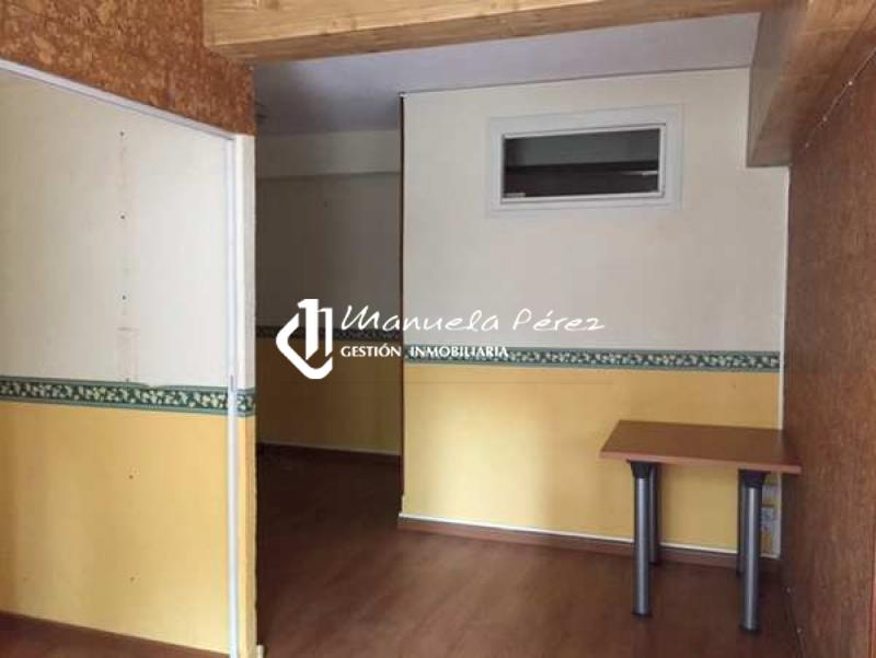 Venta de Local Comercial en la Madrila, Calle Santa Teresa de Jesús, Cáceres 3