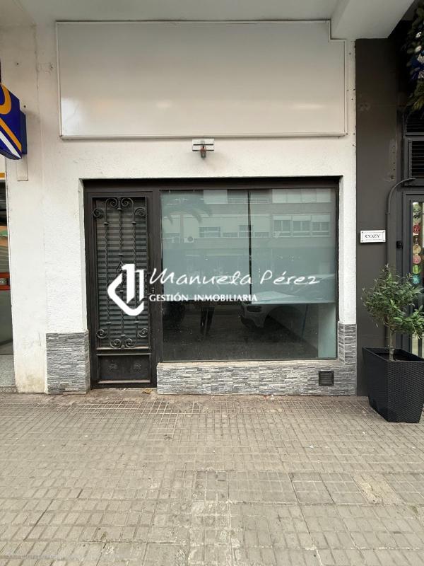 Venta de local en Antonio Silva. Cáceres