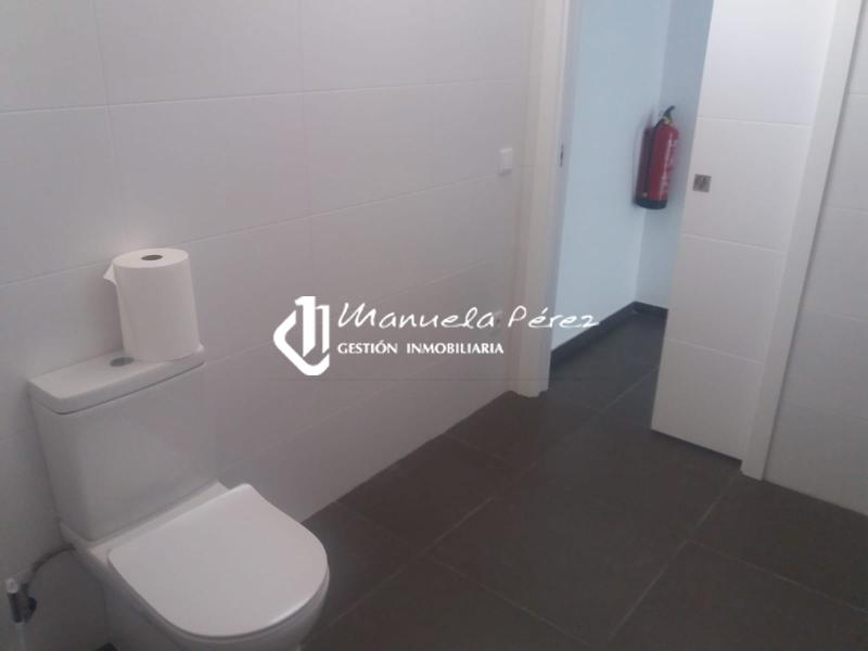 Venta de local en Calle Juan Ramón Jiménez. Cáceres 4