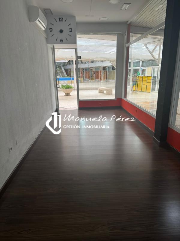 Venta de local en centro comercial El Descubrimiento