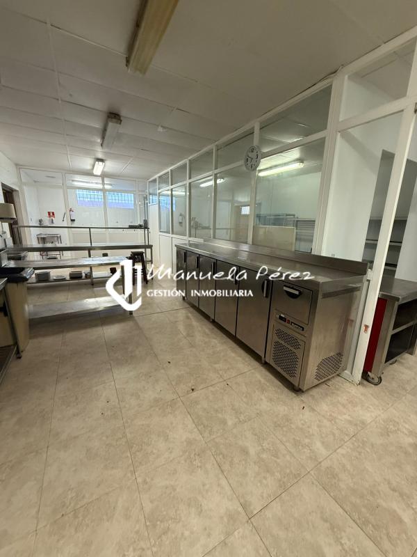 Venta de Nave en Calle Esquiladores. Capellanías. Cáceres 9