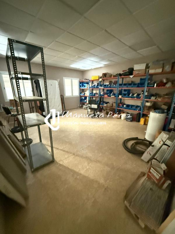 Venta de Nave en calle Hojalateros. Capellanías. Cáceres 4