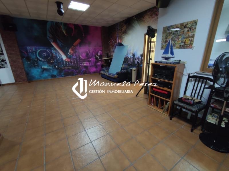 Venta de Oficina en Calle Castañeda, Arroyo de la luz 3