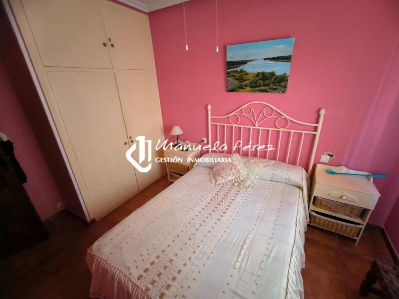 Venta de Parcela con Casa de Campo en la Cola del Pantano de Valdesalor 22