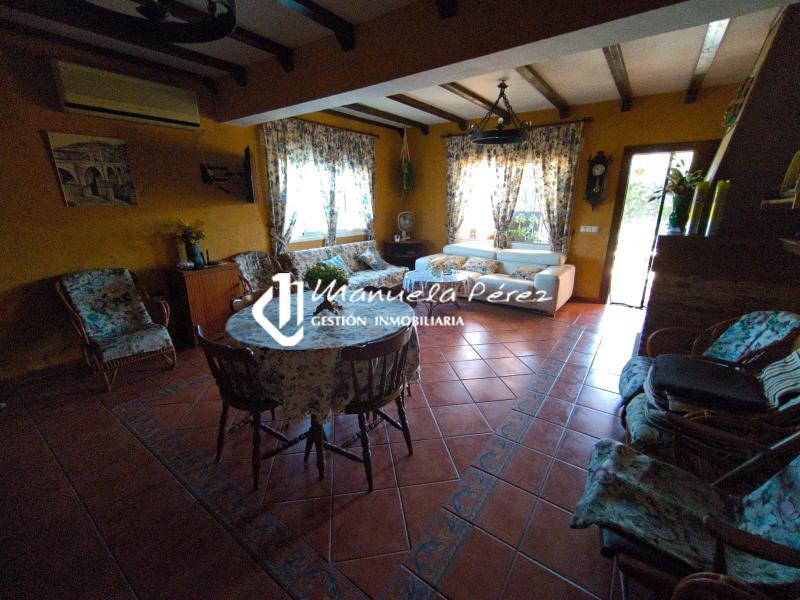 Venta de Parcela con Casa de Campo en la Cola del Pantano de Valdesalor 15