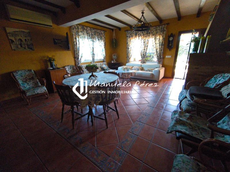 Venta de Parcela con Casa de Campo en la Cola del Pantano de Valdesalor 13