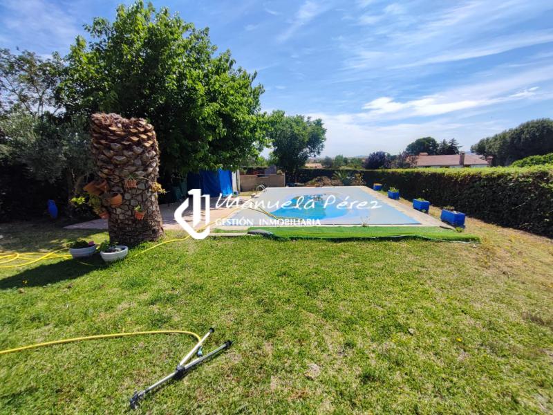 Venta de Parcela con construcciones en Sierra de Fuentes 27