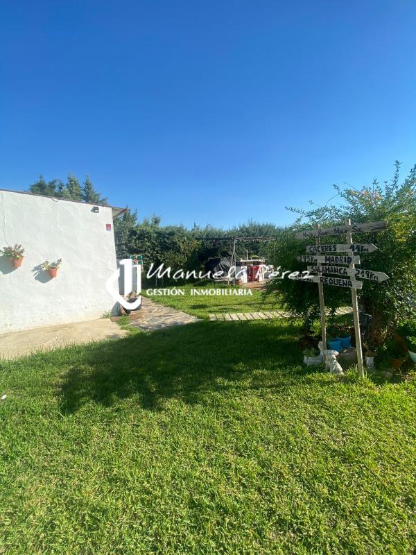 Venta de parcela con vivienda en Sierra de Fuentes. Cáceres 11