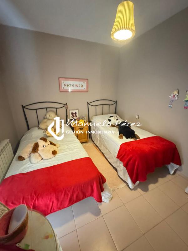 Venta de pareado en Avenida Jesús Delgado Valhondo. Cáceres 26
