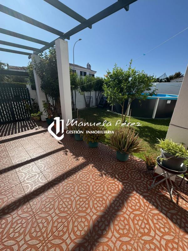 Venta de pareado en Avenida Jesús Delgado Valhondo. Cáceres